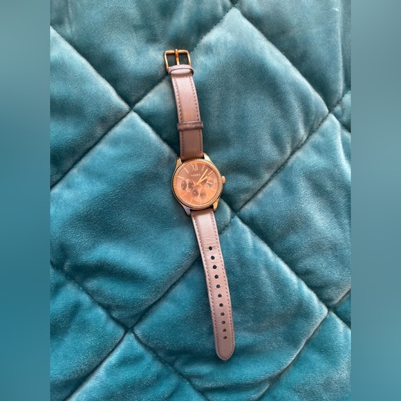 FOSSIL Watch - Picture 2 of 5